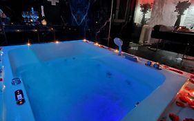 Jacuzzi przy Plaży - Apartament Kołobrzeg